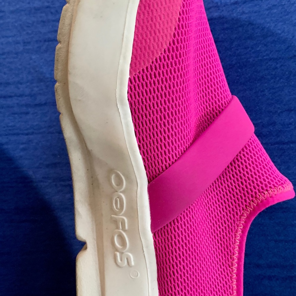 Oofos Recovery sneakers